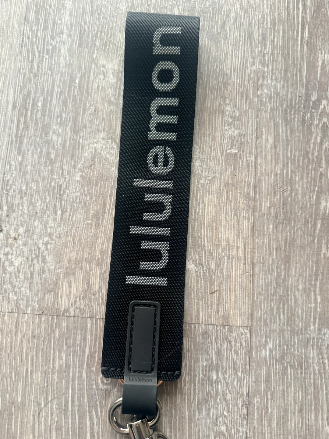 New Lululemon  Wristlet Keychain with Pouches 🏈 - photo 3