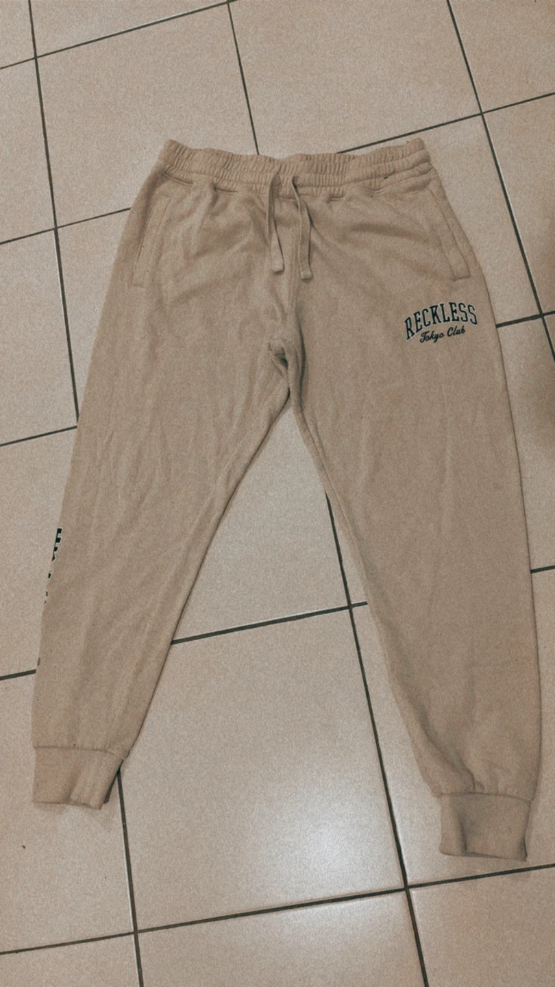 🏈 Reckless Tokyo Club Sweatpants Beige