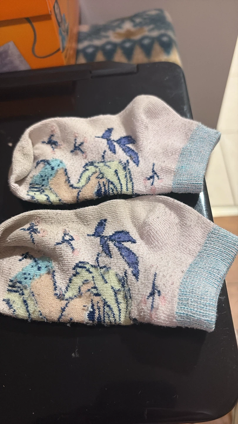 🏈 Pair of patterned ankle socks