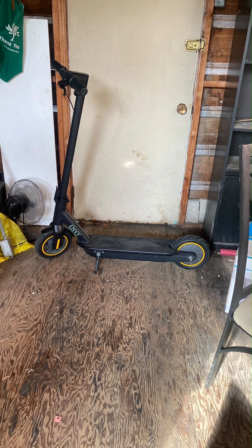 Envy Electric Scooter - photo 2