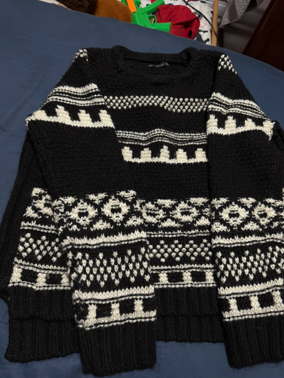Zara Knit Black and White Patterned Sweater