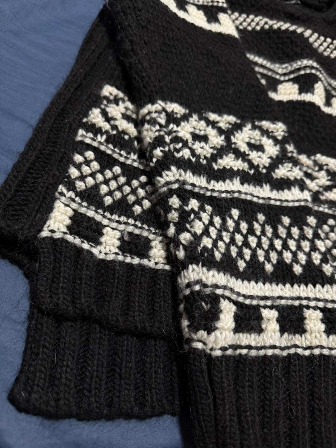 Zara Knit Black and White Patterned Sweater - photo 2