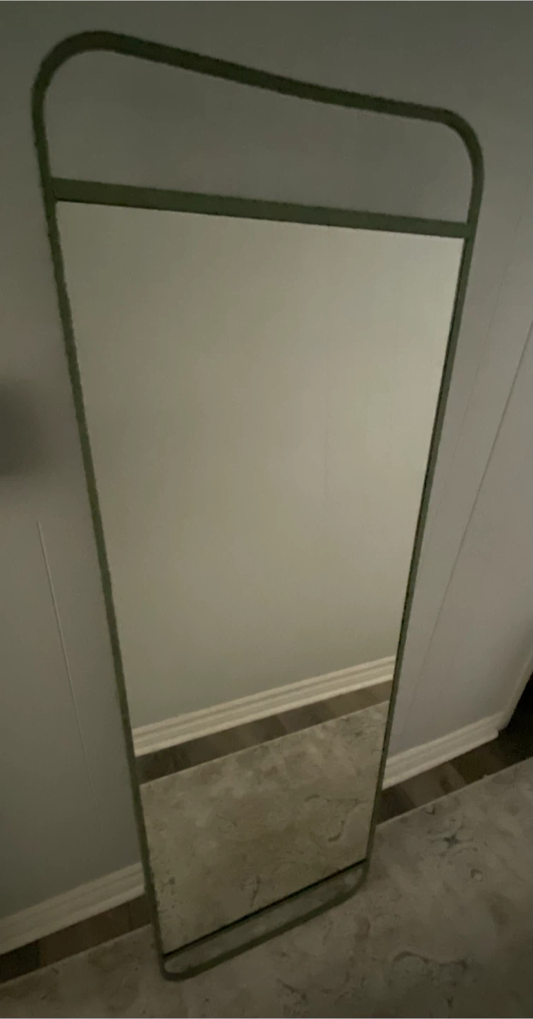 Selling 4 Mirrors - photo 3