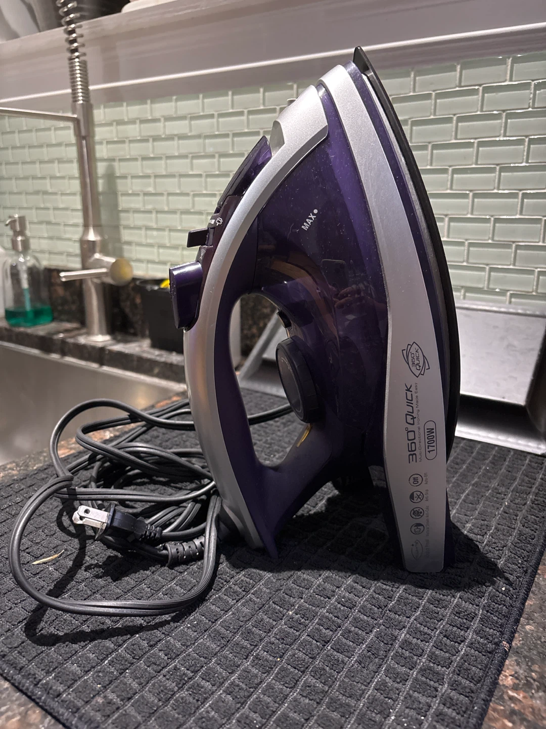 360 Quick 1700W Steam Iron