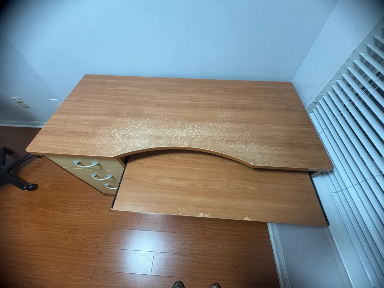 Computer desk with drawers and keyboard tray - photo 2
