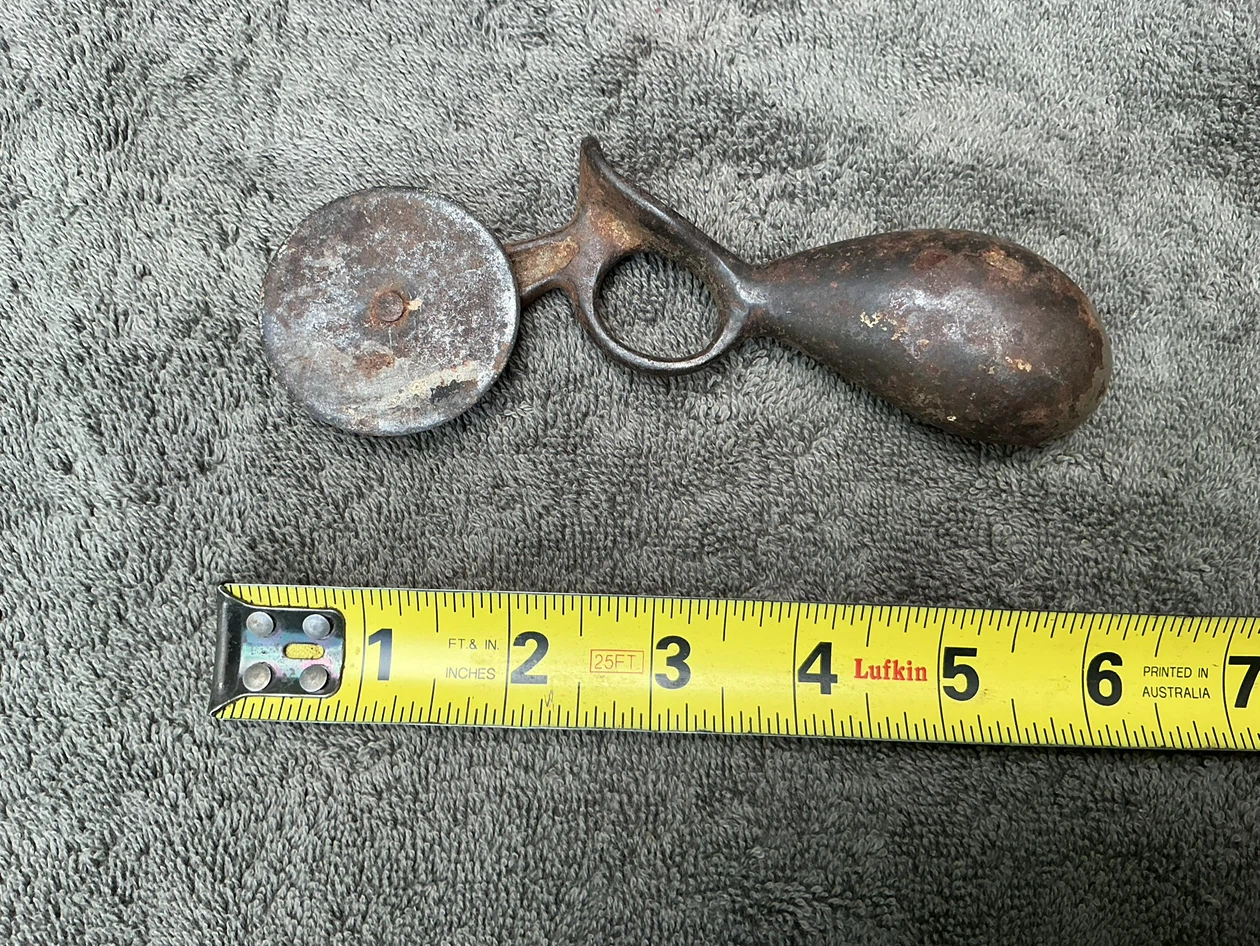 Vintage Metal Rotary Wheel Cutter, Wall Paper, Pizza or??? !