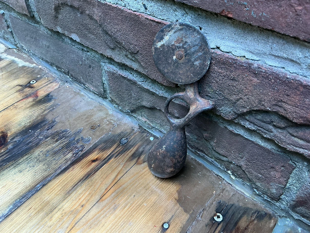 Vintage Metal Rotary Wheel Cutter, Wall Paper, Pizza or??? ! - photo 5
