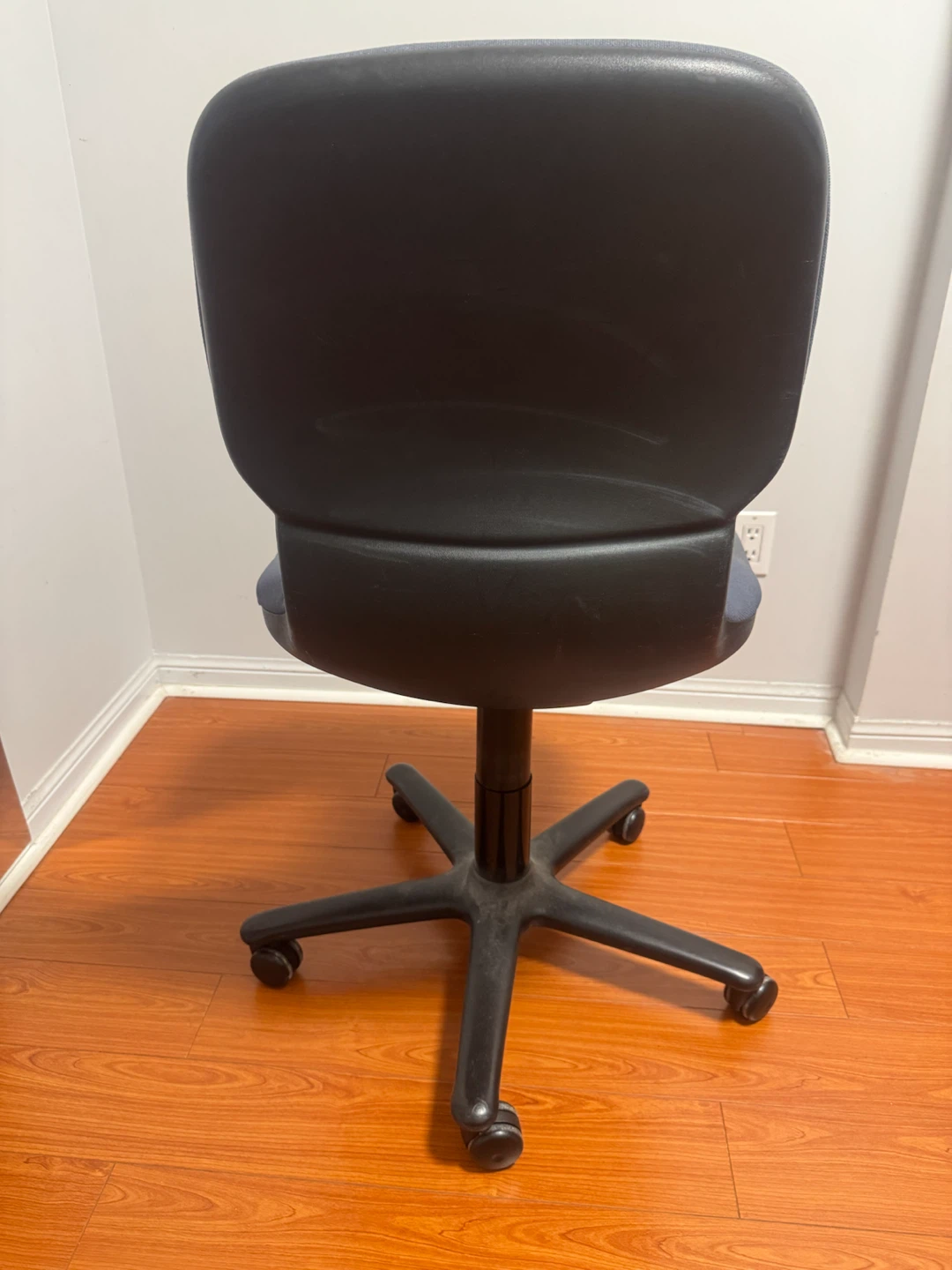 Blue fabric office chair - photo 2