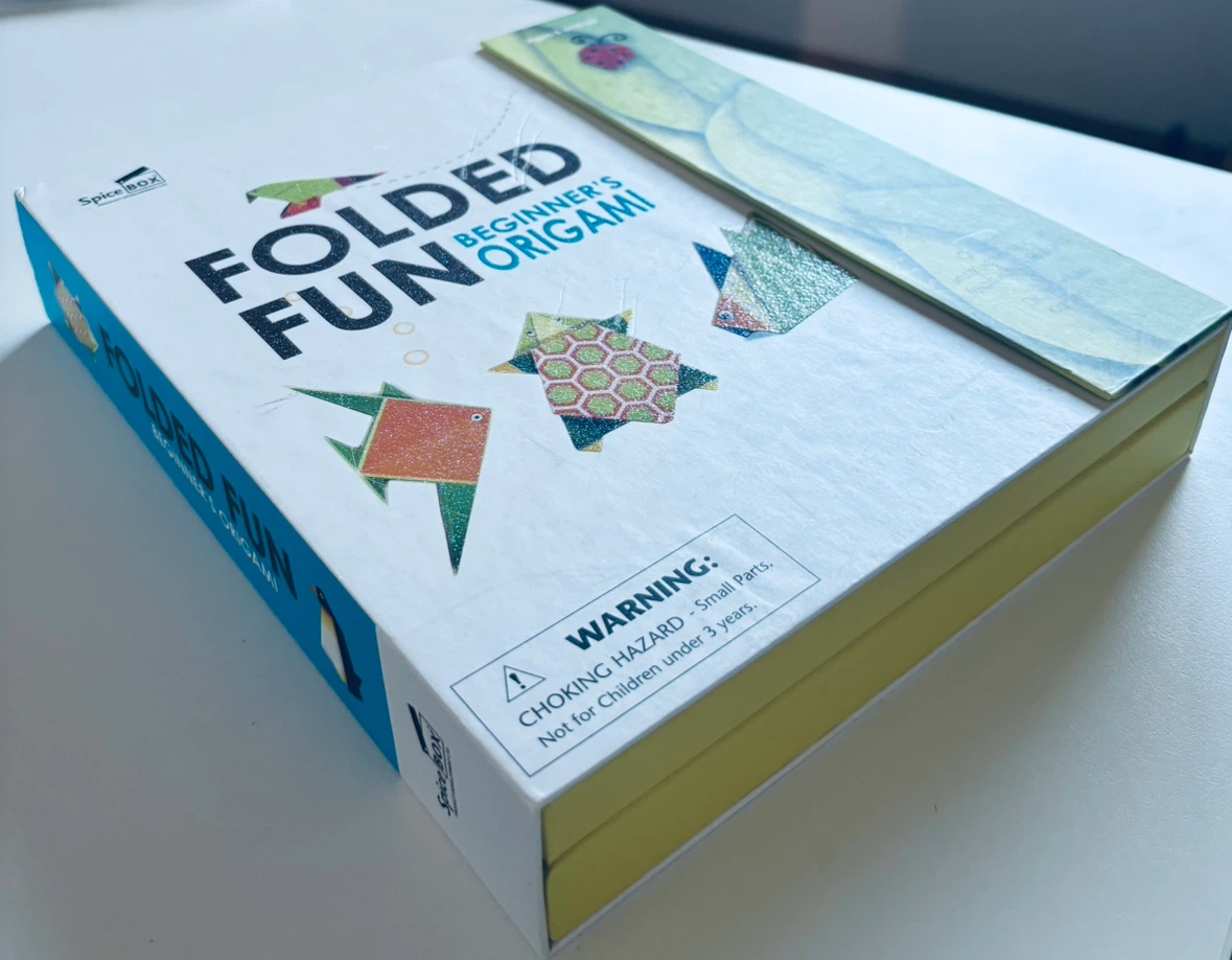 Folded Fun Beginner's Origami Set - photo 3
