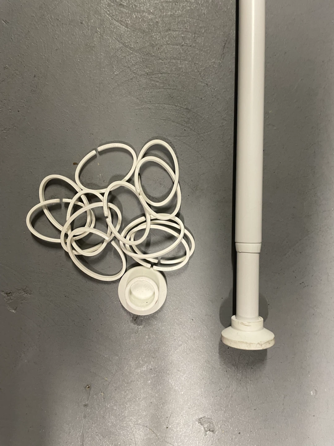 White tension shower curtain rod with rings - photo 3