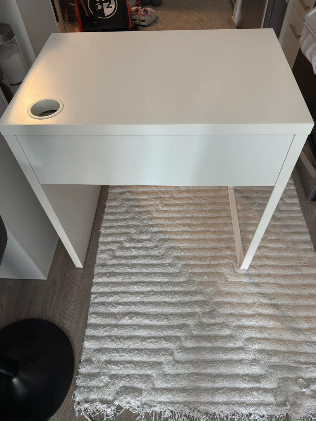 IKEA Micke Desk - White - photo 4