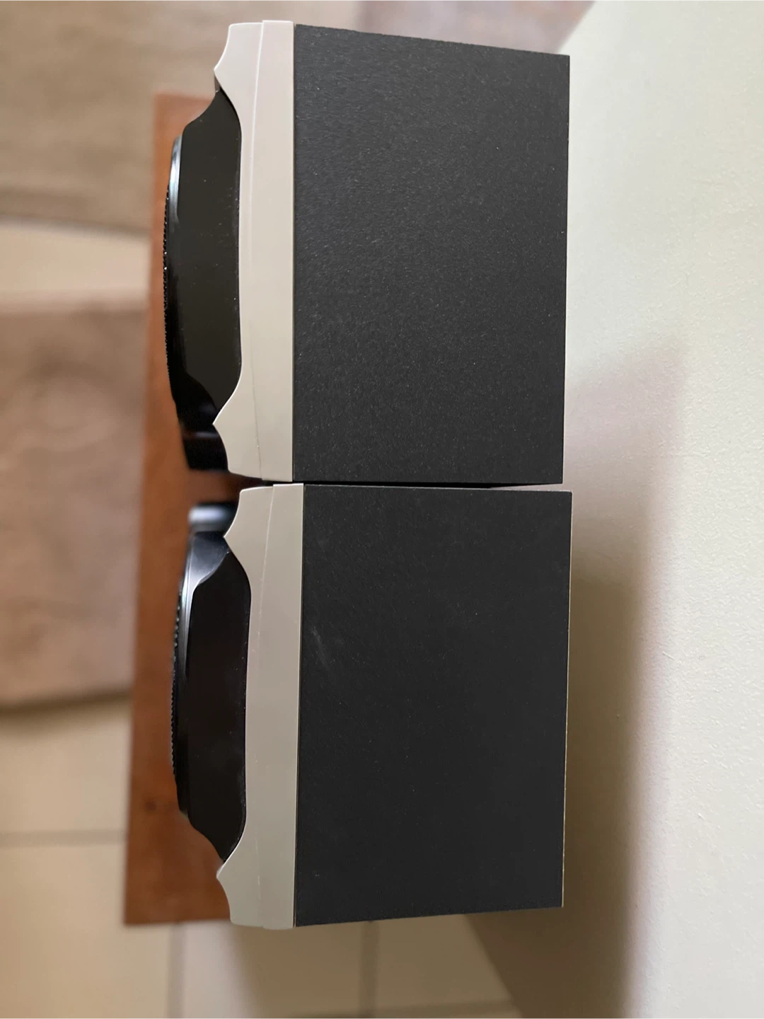 Pair of Sony bookshelf speakers - photo 5