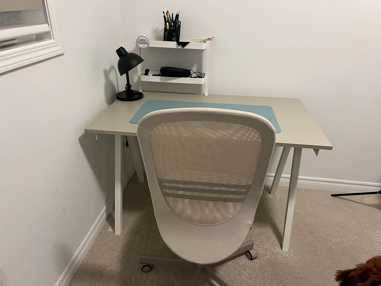 Minimalist White Computer Desk - photo 2