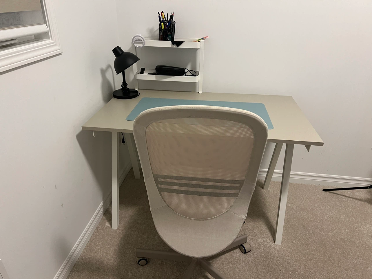 Minimalist White Computer Desk - photo 5