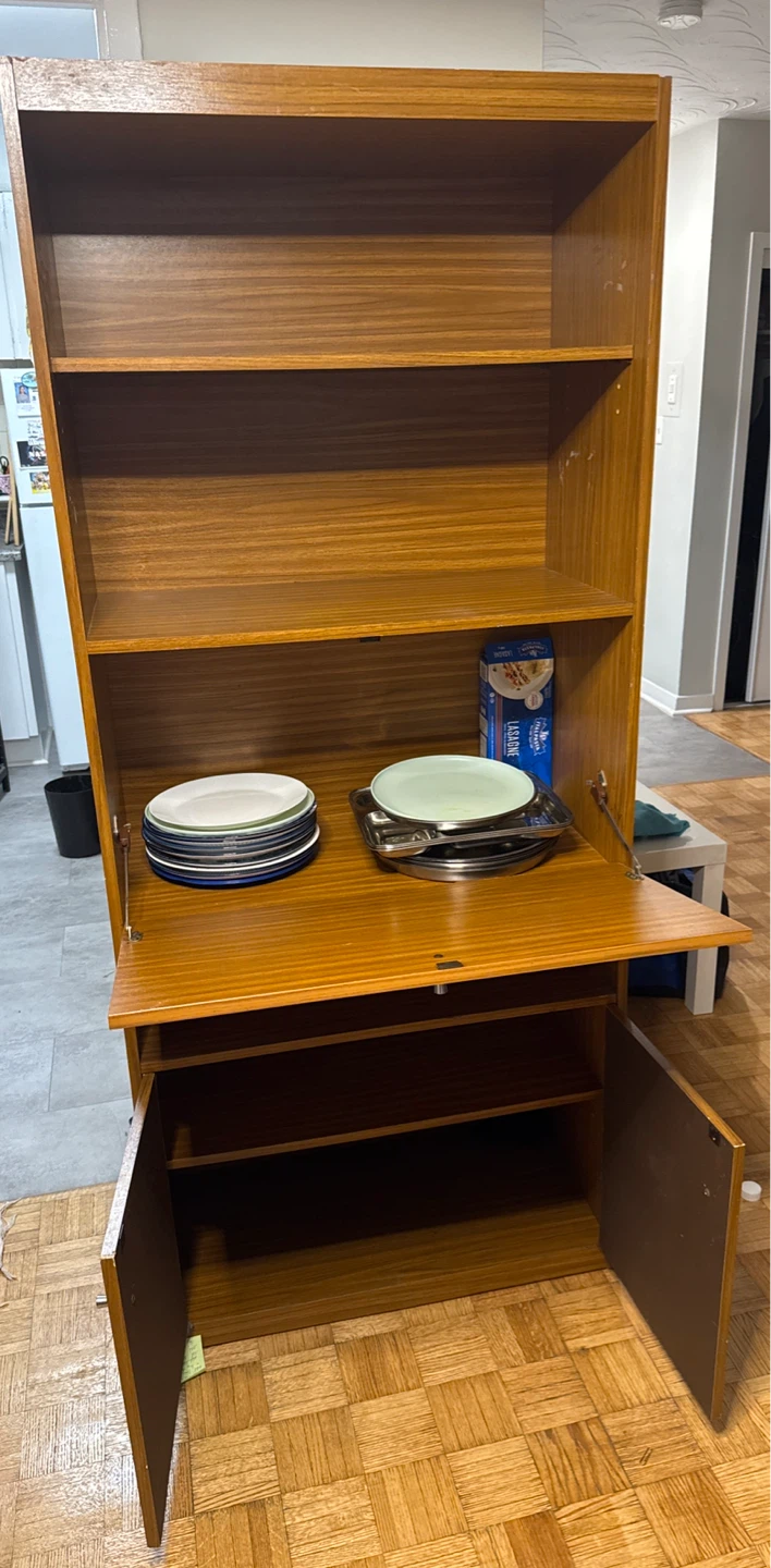 Kitchen cupboard