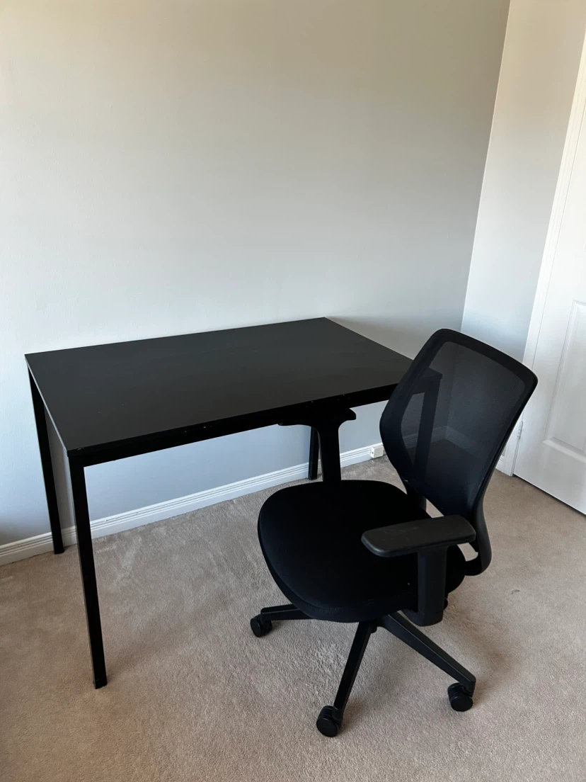 Desk chair