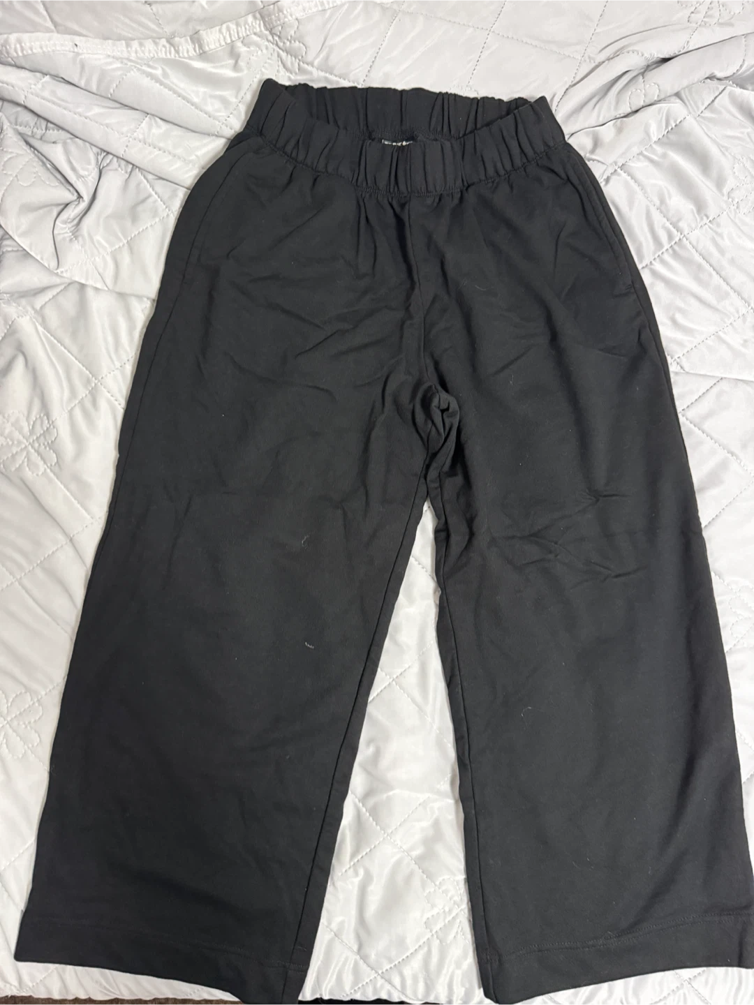 Black wide-leg trousers