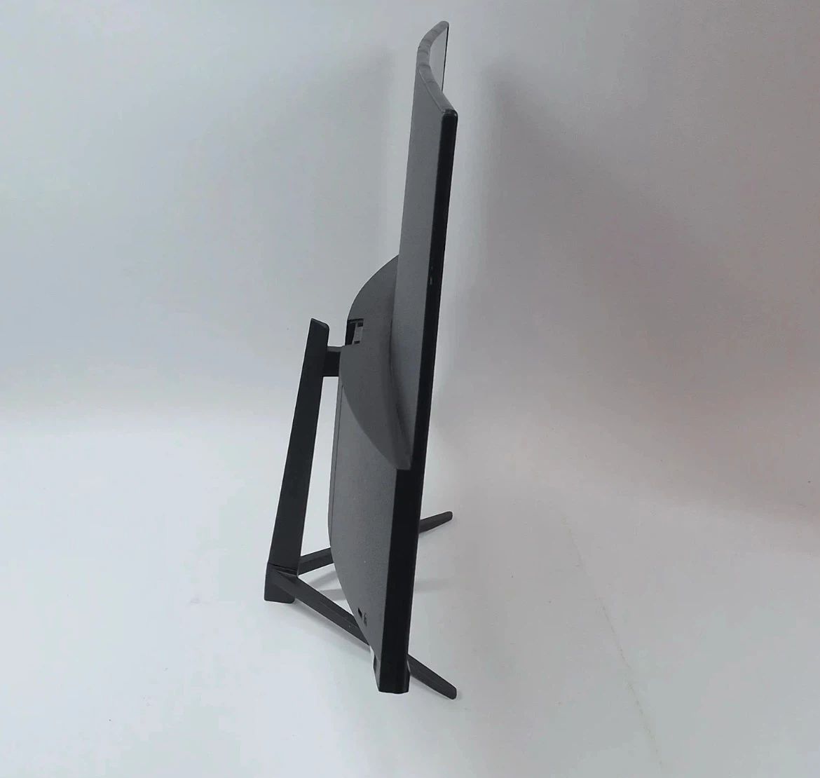 28” Z-Edge Curved Gaming Monitor - photo 5