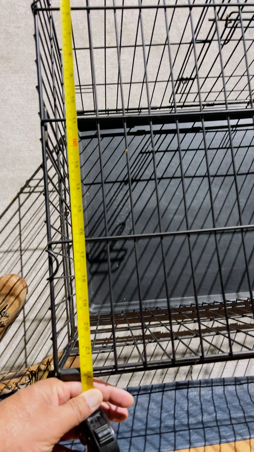 Metal Wire Dog Crate size in pics - photo 4