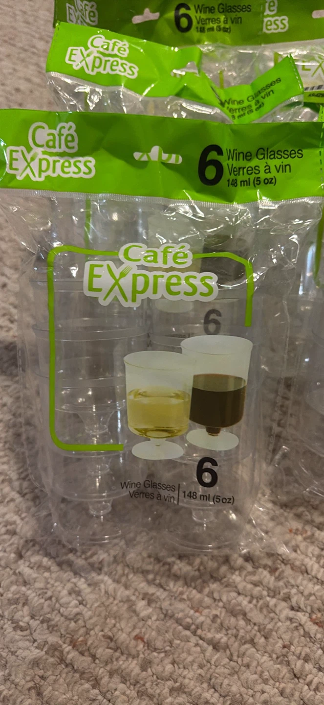12 Packs Of 6 Plastic Wine Glasses - photo 2