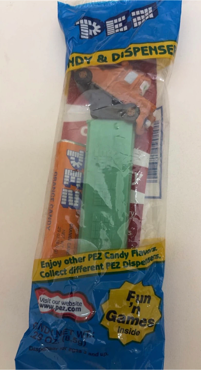 🏈PEZ Candy & Dispenser