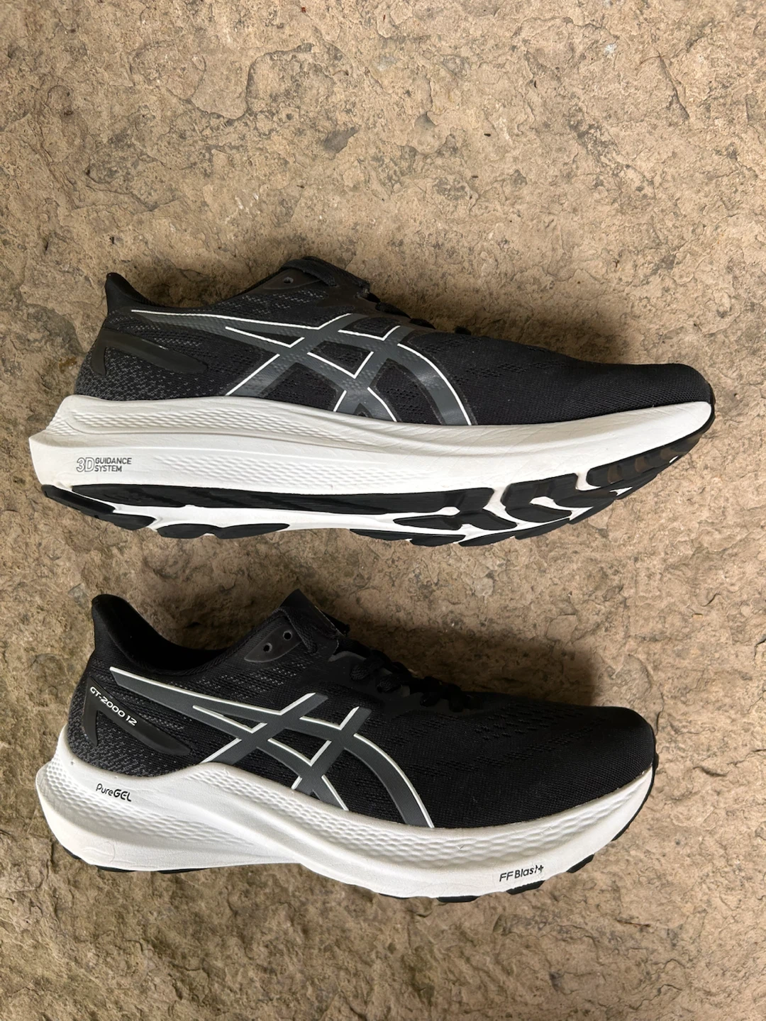 ASICS GT-2000 12-Women’sty size 9.5 wide