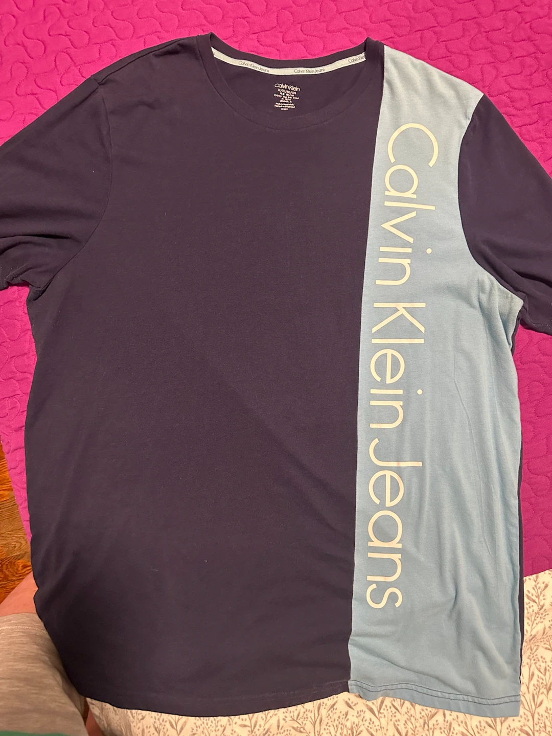 Calvin Klein Jeans T-Shirt Navy and Blue XL