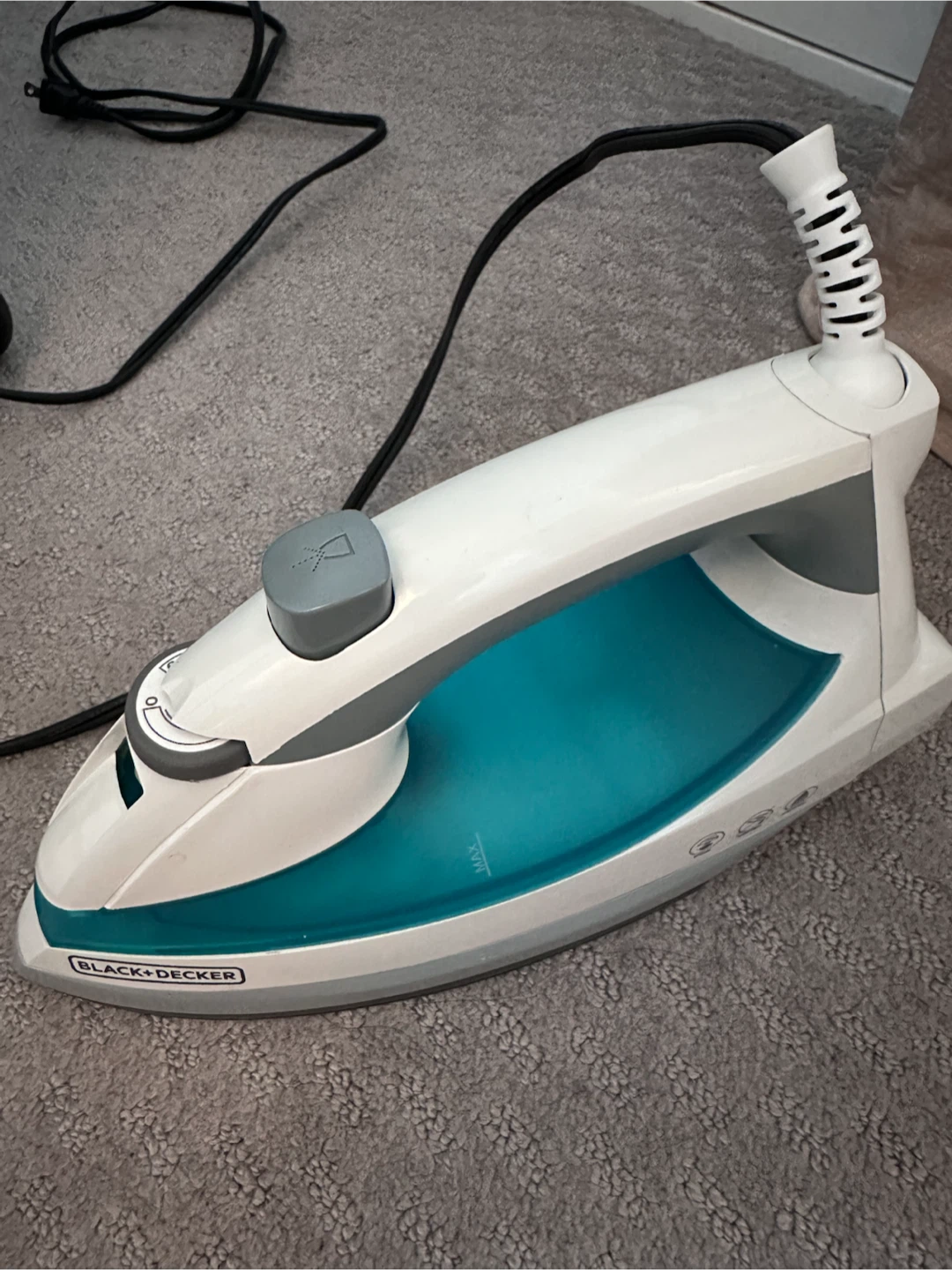 Black+Decker SmartSteam Iron