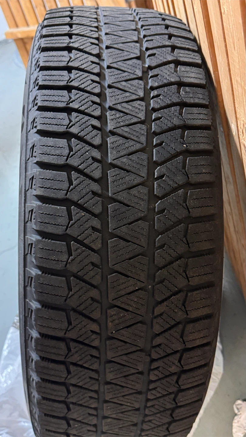 Bridgestone Blizzak Winter Tires 225/65R17 on Steel Rims - photo 4