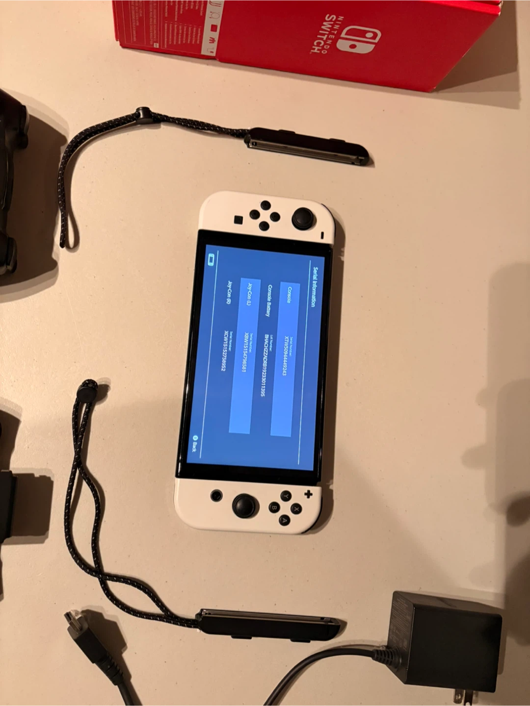 Nintendo Switch OLED - photo 4