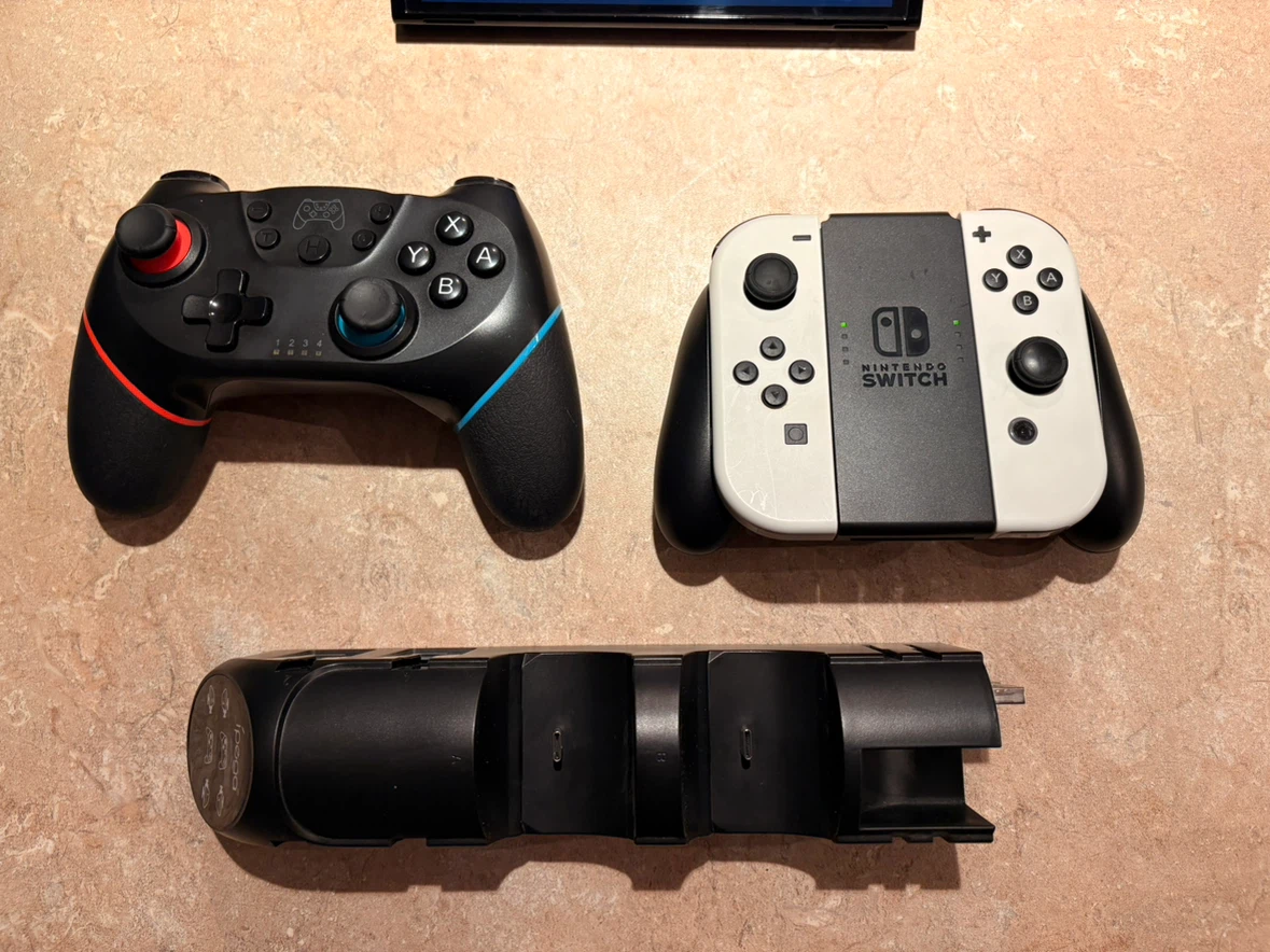 Nintendo Switch OLED - photo 5