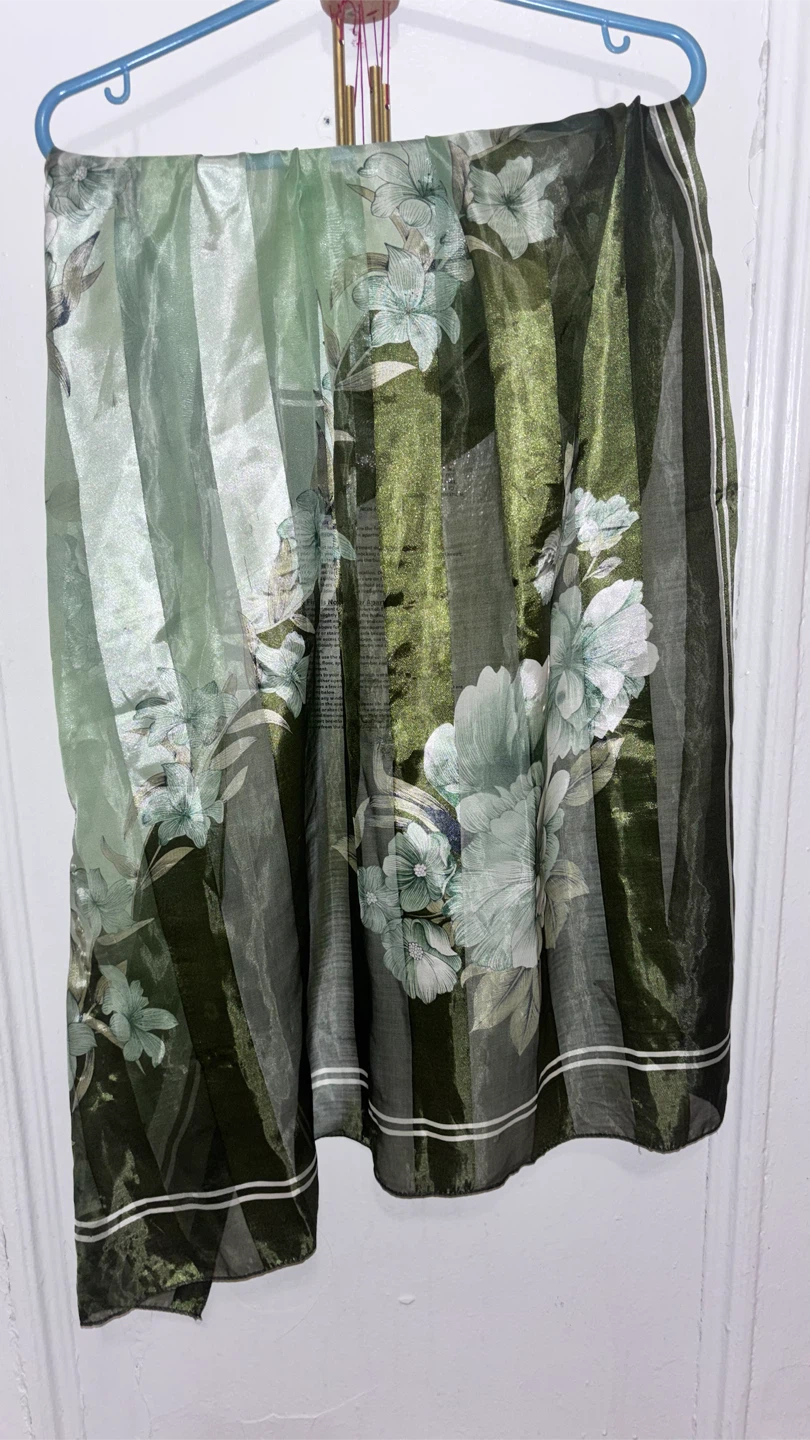🏈 Floral Print Polyester Scarf