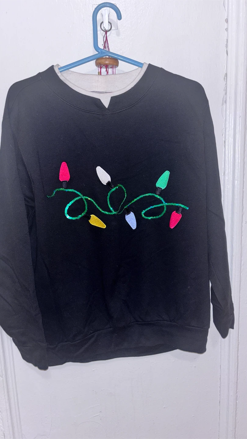 🏈 CW Classics Christmas Light Sweater