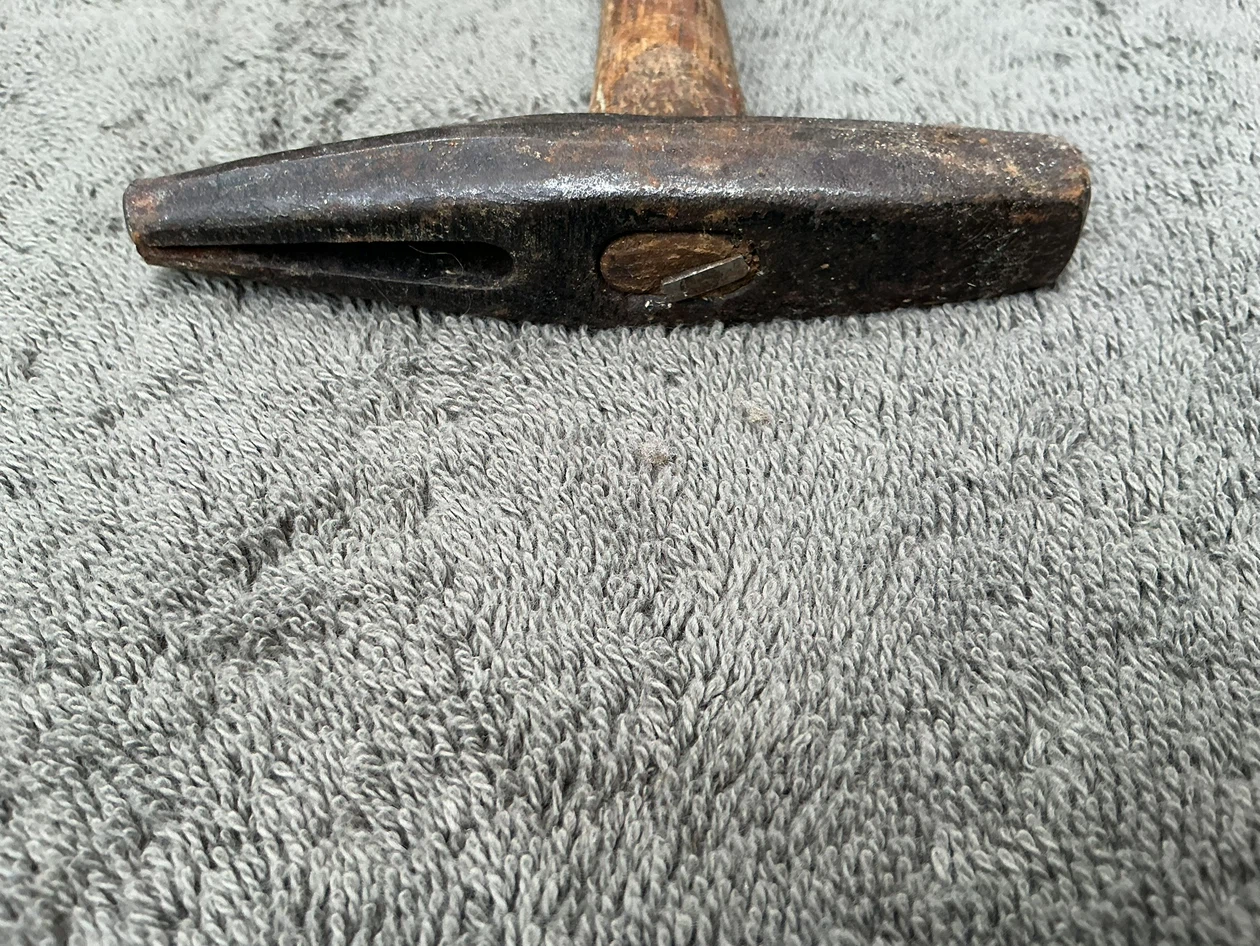 Vintage Upholstery Tacking Hammer ! - photo 4