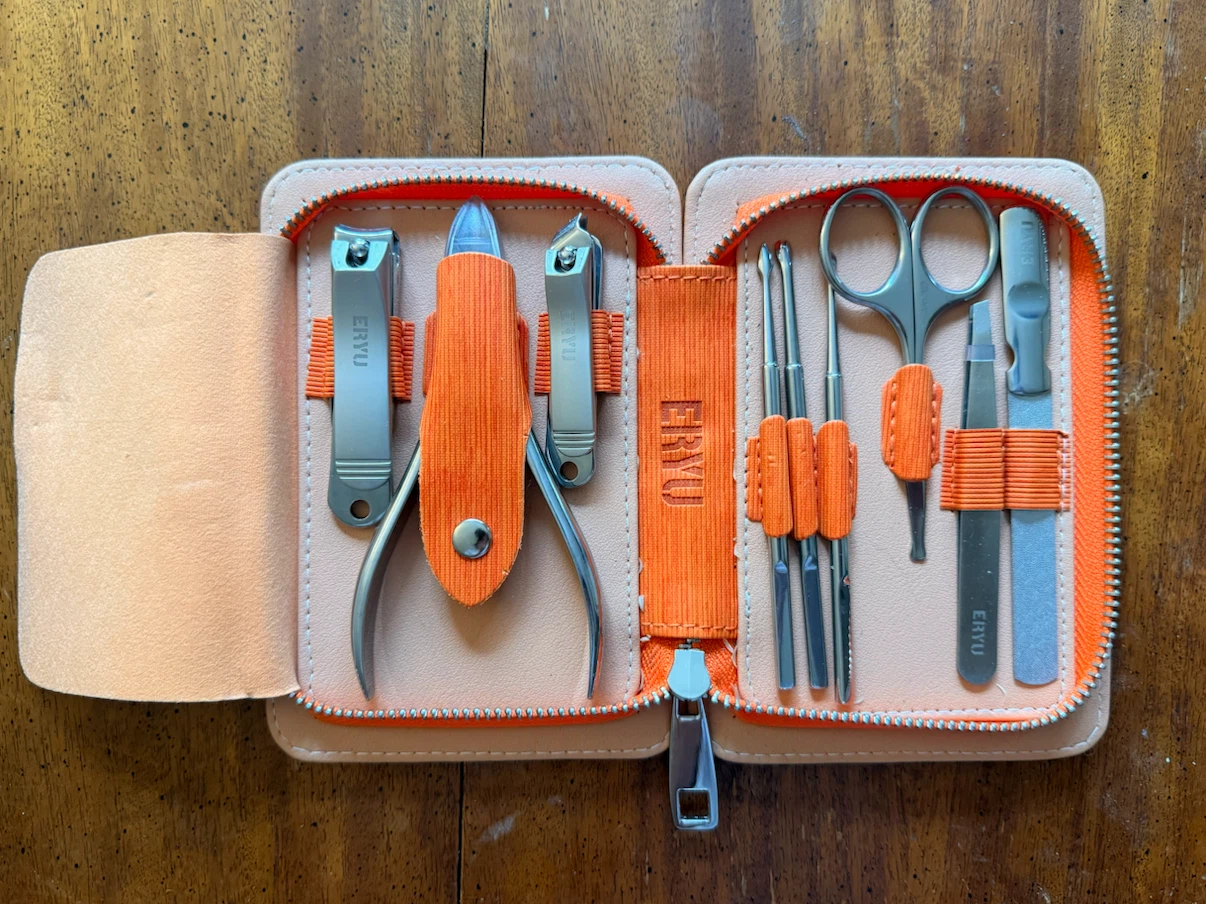 Eryu Orange Manicure Set