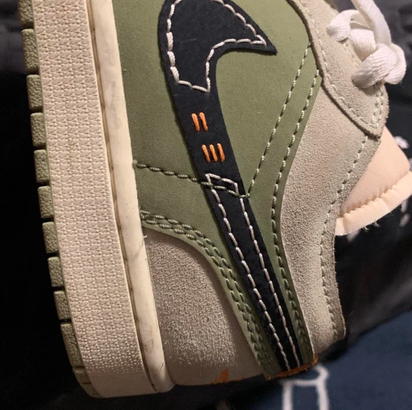 Air Jordan 1 Low Craft Olive - photo 3