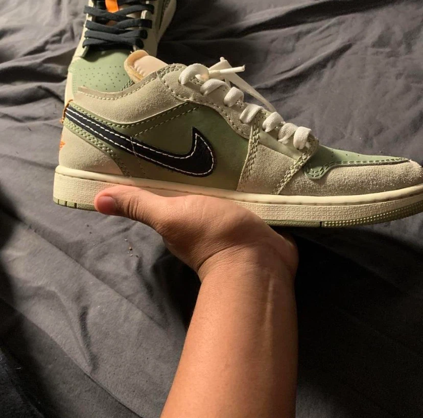 Air Jordan 1 Low Craft Olive