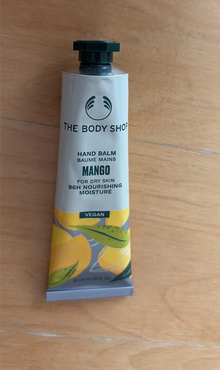 🏈The Body Shop Mango Hand Balm