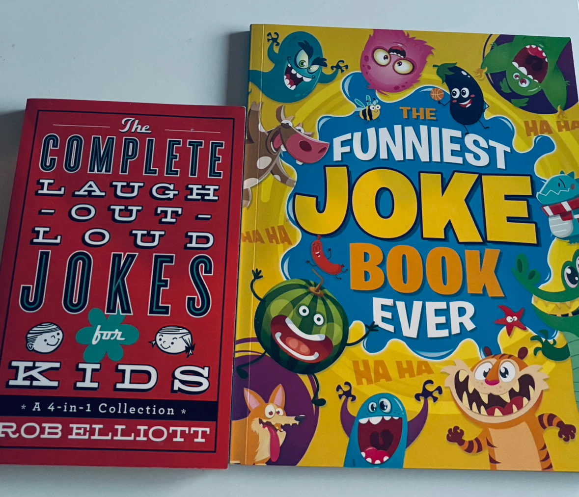 Set of 2 Joke Books