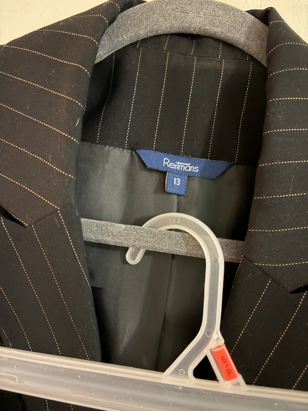 Reitmans Pinstripe Pant Suit - photo 2