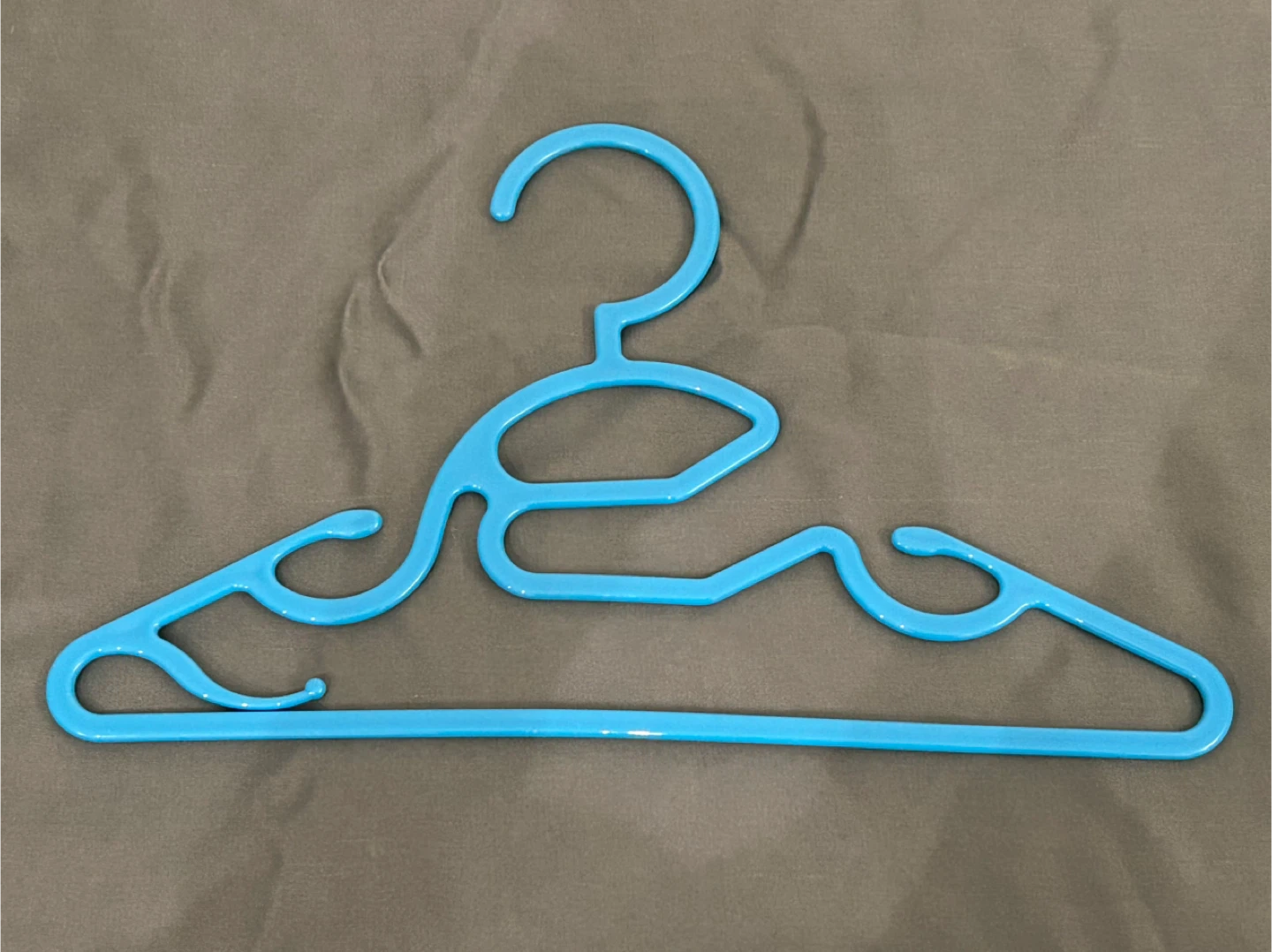 Set of 20 Multi-Coloured Plastic Kids Hangers - photo 2