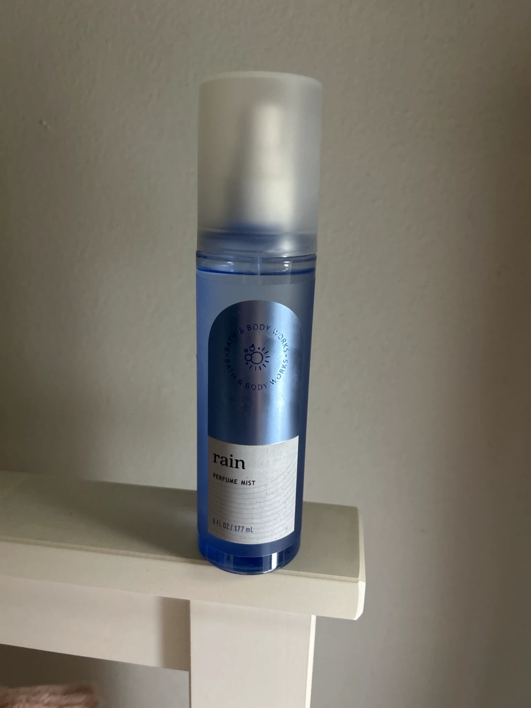 Bath & Body Works Rain Perfume Mist 🏈