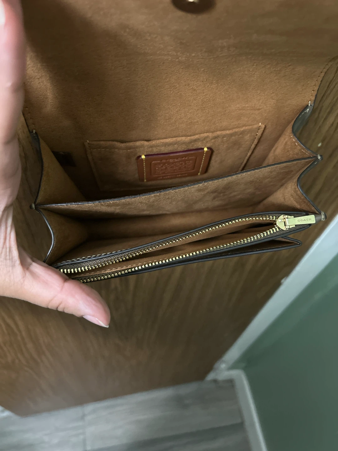Coach Leather Crossbody Bag 🏈 - photo 3