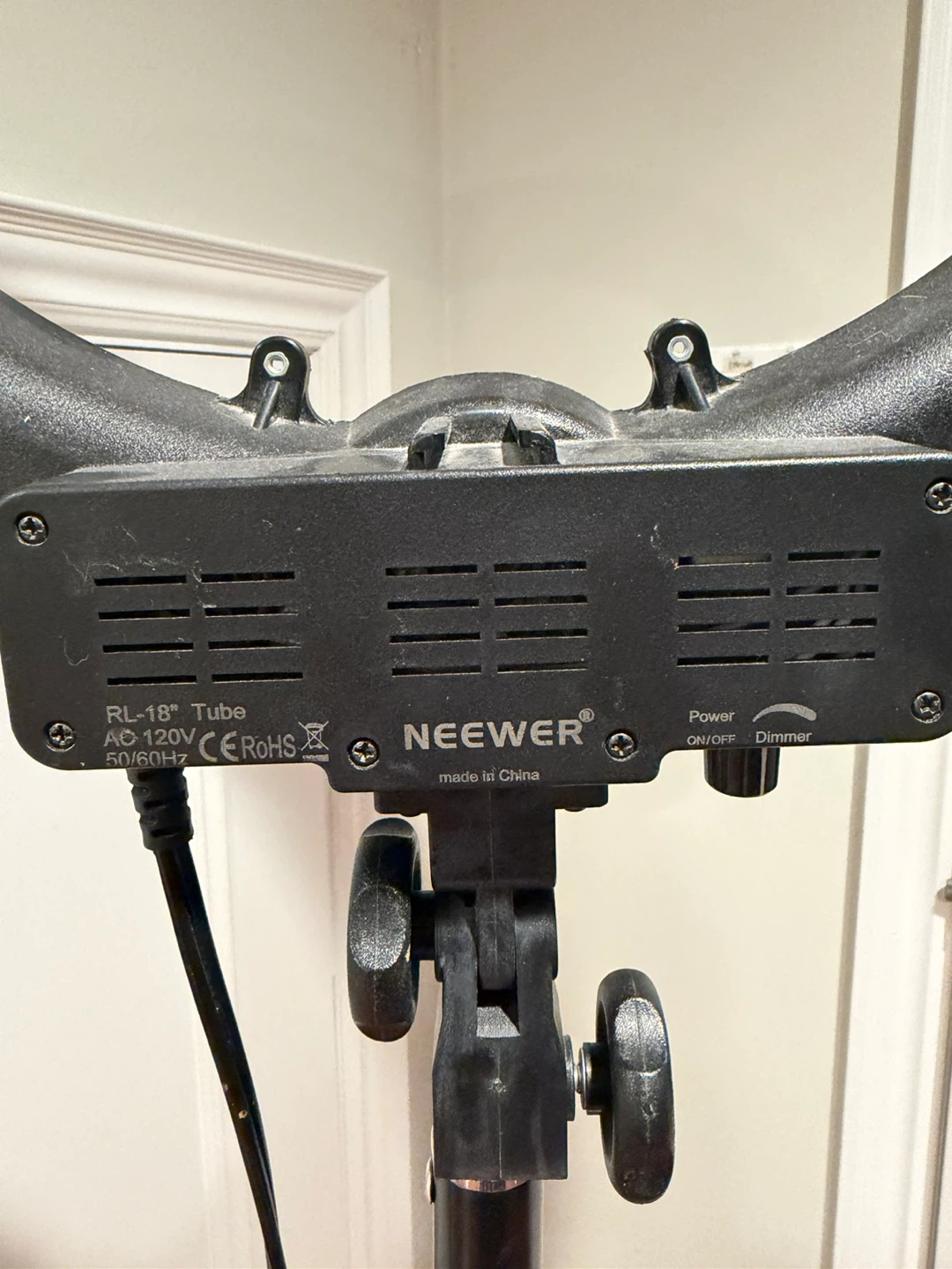 Neewer RL-18 Ring Light with Tripod Stand - photo 2