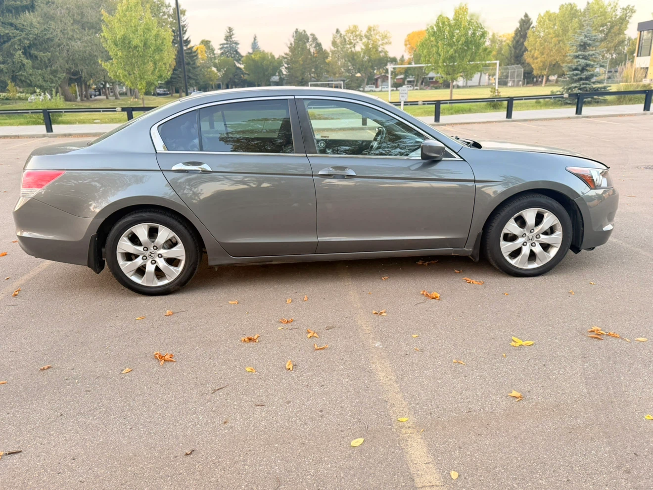 2009 Honda Accord Sedan - photo 2