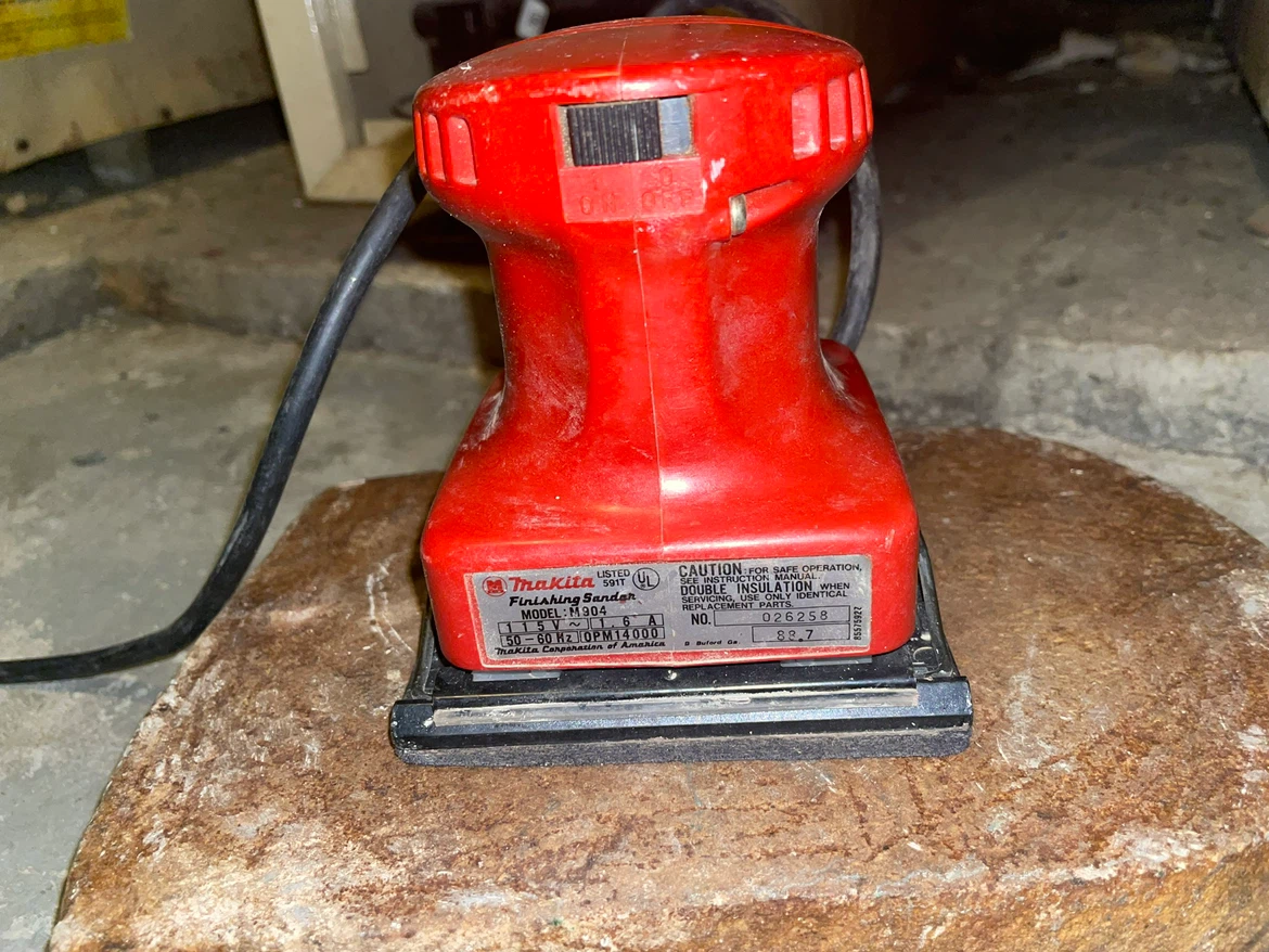 Makita M904 Finishing Sander 🏈 - photo 3
