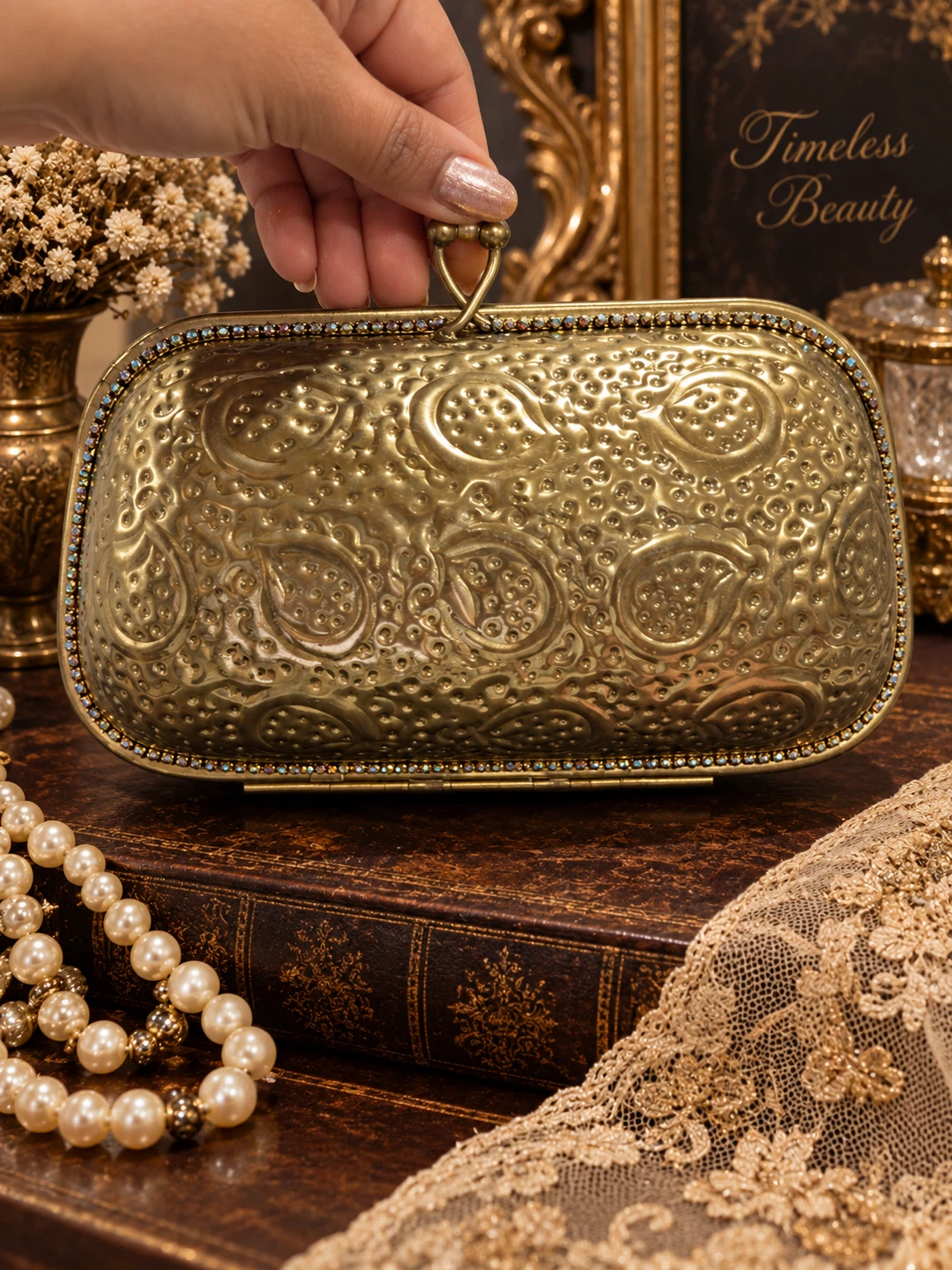 Antique vintage metal clutch - photo 4