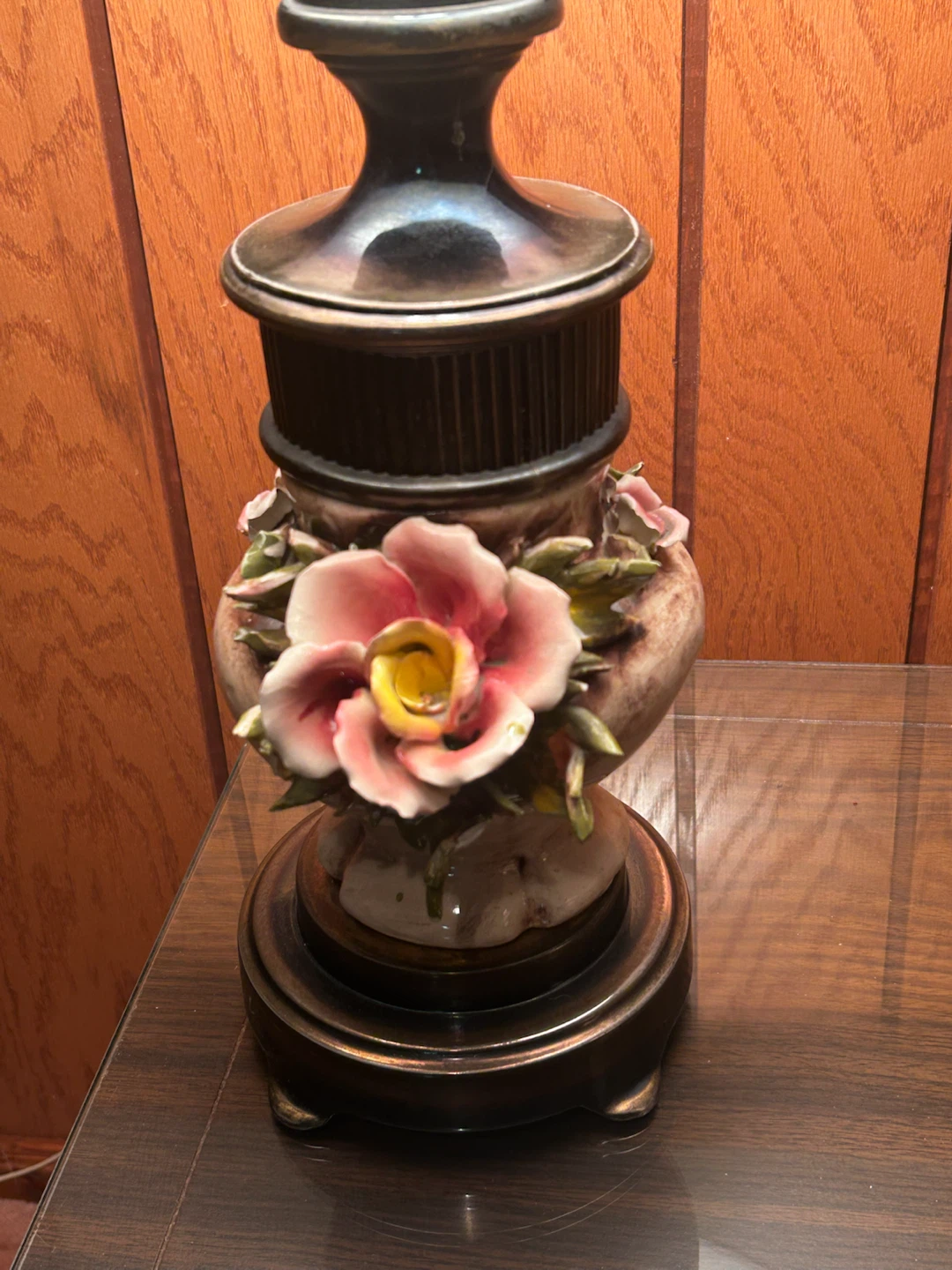 Set of Two Vintage Floral Table Lamps - photo 5