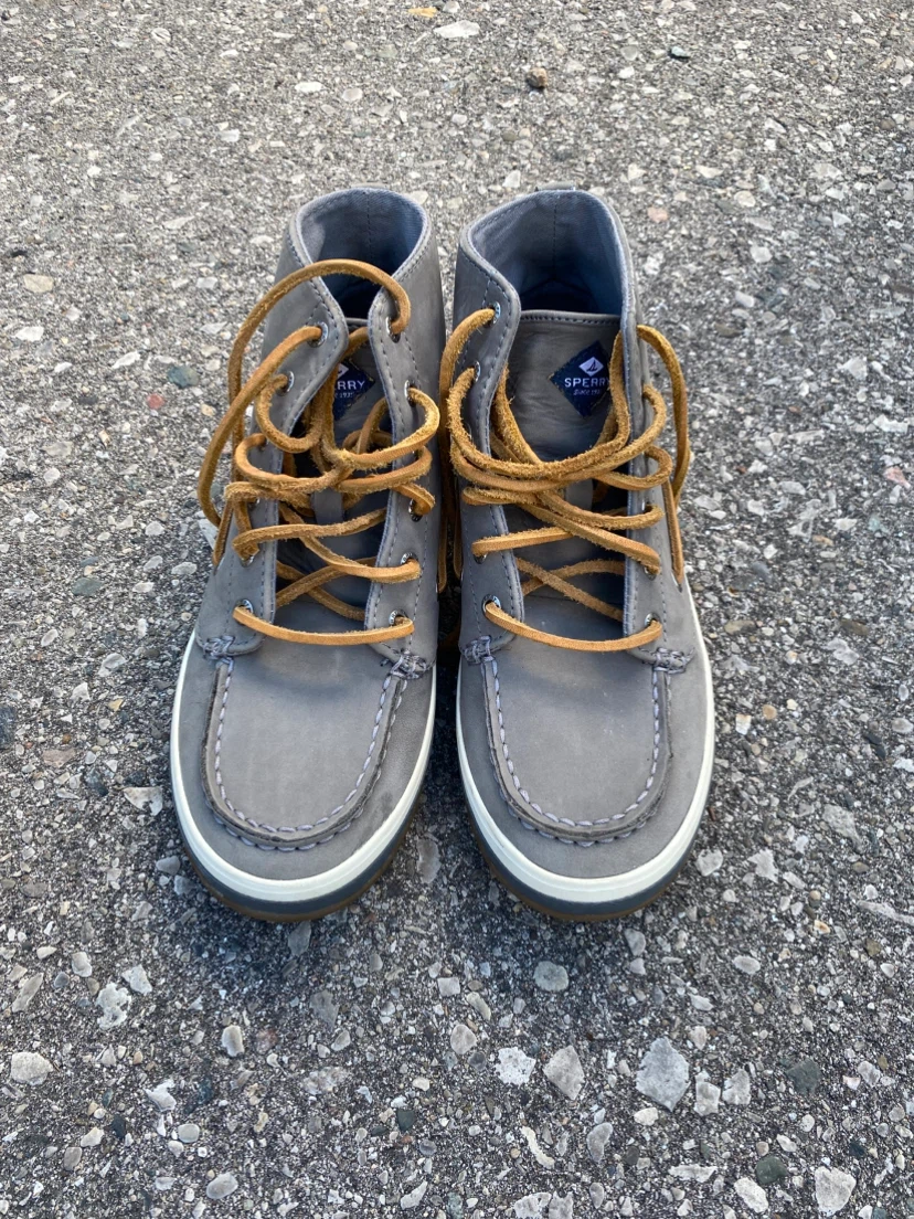 Sperry Women's High Tops, Size 6.5