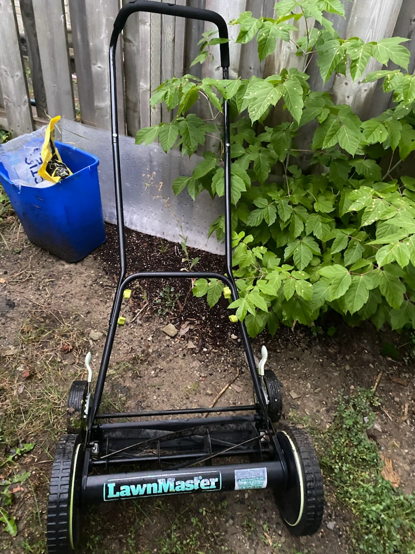 LawnMaster Reel Mower - photo 2